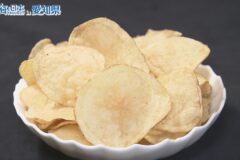 小学生のアイデアがポテチに！蒲郡の特産品・メヒカリのお菓子「がまごおりポテトチップ メヒカリパン★チ味」