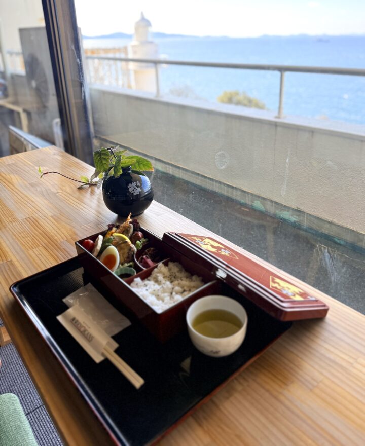 三河湾の大パノラマと灯台のテラスカフェ「橋田鼻たつき灯台テラス」に新メニューが登場！